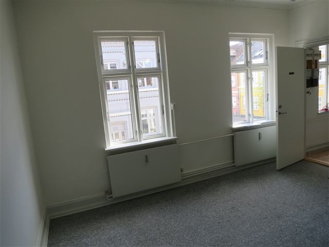 Dronningensgade 33, 1.th. værelse 2 billede 1