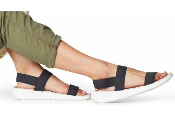 Crocs: tot 50% korting op sandalen en slippers