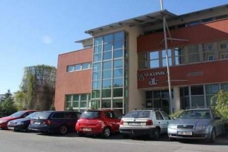 Check best treatment prices in Prague at Private Eye Clinic JL