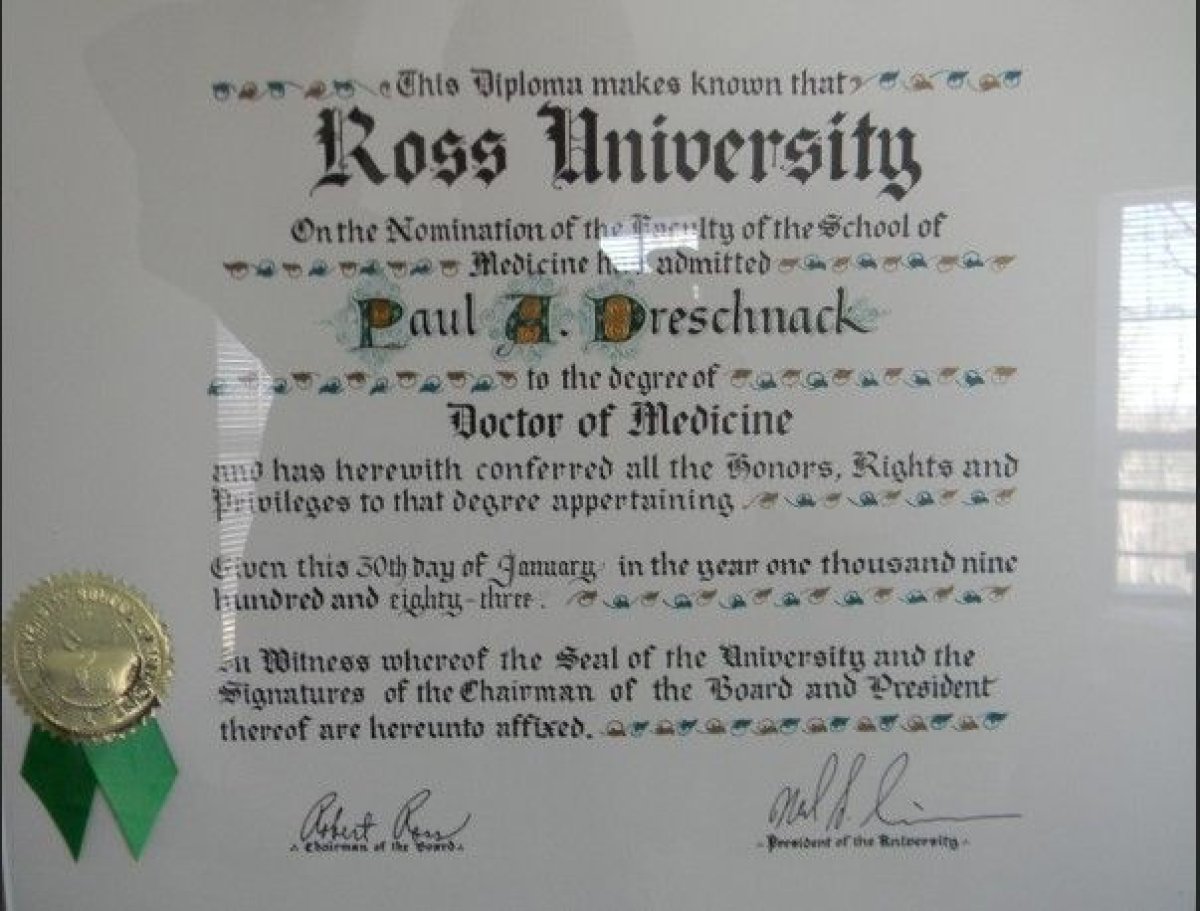دبلوم طبي للدكتور بول أ. دريشناك، جامعة روس، دكتور في الطب، 1983