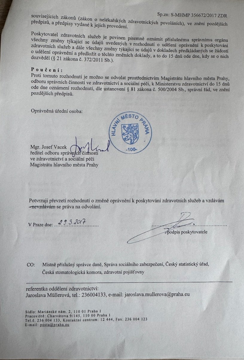 Permiso de servicios médicos de YourDentist.cz emitido por el Ayuntamiento de Praga, 2017