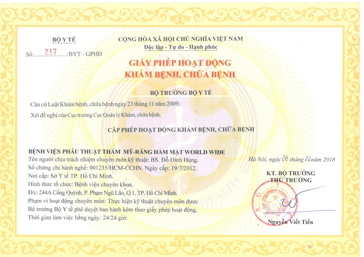 Licencia clínica para Worldwide Dental & Plastic Surgery Hospital emitida por el Ministerio de Salud de Vietnam, 2018