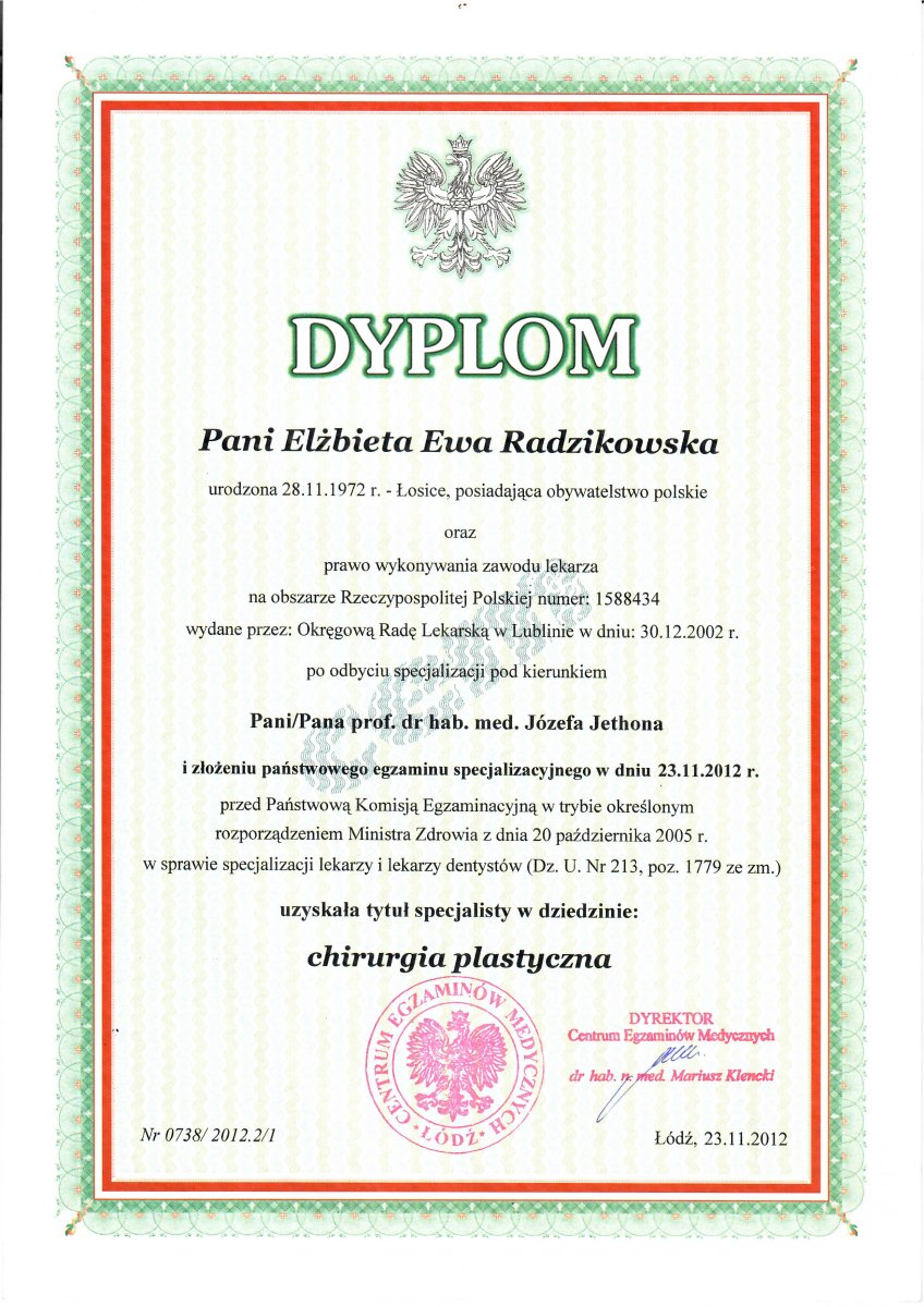 Diploma médico de la Dra. Elzbieta Ewa Radzikowska, cirugía plástica, 2012