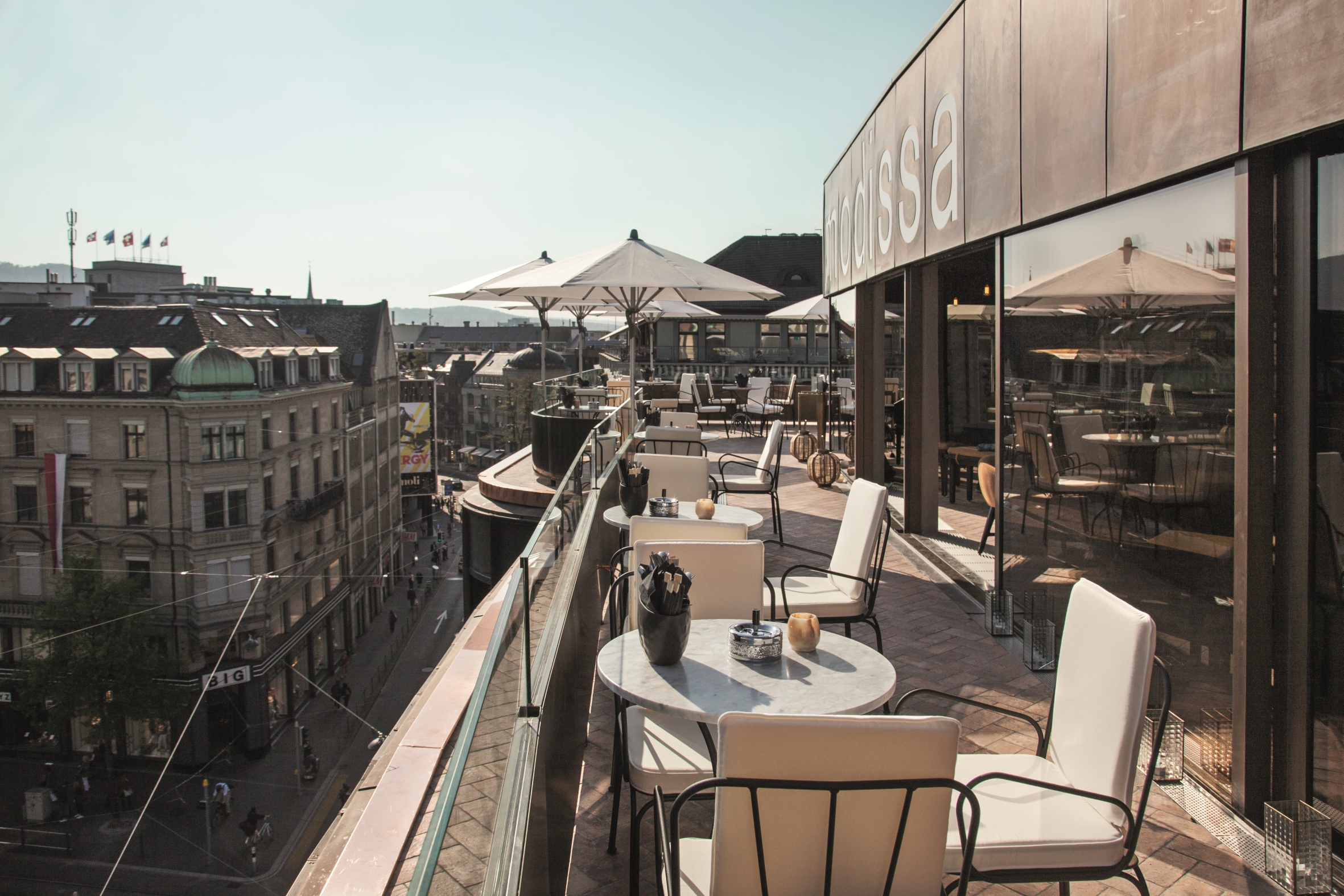 Ooo Rooftop Restaurant in Zürich - Page d'accueil  BOSG