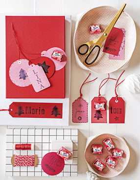Geschenkverpackung: Süßes Xmas Etikett mit Mon Chéri Geschenkverpackung: Süßes Xmas Etikett mit Mon Chéri