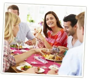 MEDION Küchenmaschine: Essen mit Freunden MEDION Küchenmaschine: Essen mit Freunden
