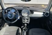 Mini Mini R56 1.4 BENZINE One  ALLEEN VOOR ONDERDELEN