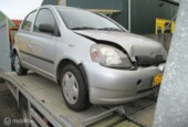Onderdelen Toyota Yaris 1.3-16V VVT-i 2000 5-deurs