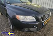 Volvo V70 2.4D Momentum Kleurcode 452