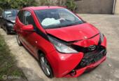 Toyota Aygo 1.0 VVT-i x-sport