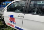 Deur met ruit linksvoor wit Suzuki Celerio ('15-'20)