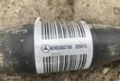 Aandrijfas linksvoor  Mercedes CLA-180 C117 ('13-'19)