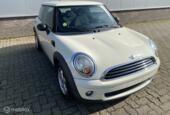 Mini Mini R56 1.4 BENZINE One  ALLEEN VOOR ONDERDELEN
