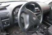 Opel Astra Wagon 2.2-16V Sport Edition in onderdelen