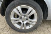 Opel Corsa D 1.2-16V  KELURCODE 4A4 163 ALLEEN ONDERDELEN