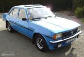 Opel Manta B gte gsi 1,8 1,6 1,9 veel onderdelen op voorraad