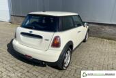 Mini Mini R56 1.4 BENZINE One  ALLEEN VOOR ONDERDELEN