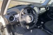 Mini Mini R56 1.4 BENZINE One  ALLEEN VOOR ONDERDELEN