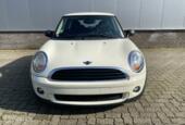 Mini Mini R56 1.4 BENZINE One  ALLEEN VOOR ONDERDELEN