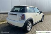 Mini Mini R56 1.4 BENZINE One  ALLEEN VOOR ONDERDELEN