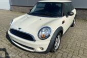 Mini Mini R56 1.4 BENZINE One  ALLEEN VOOR ONDERDELEN