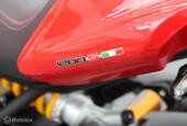 Ducati Monster 1200 S