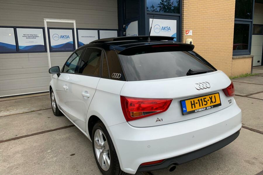 Audi A1 Sportback 1.0 TFSI | Panoramadak | S-Tronic | S-Line