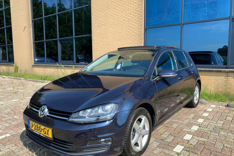 Volkswagen Golf 7 1.2 TSI Highline 105 pk Panodak Xenon Led