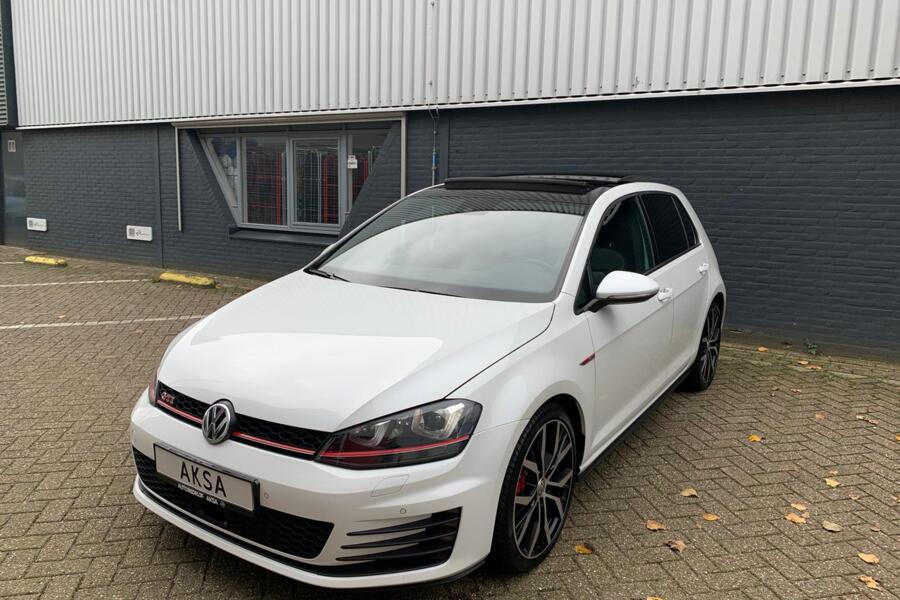 Volkswagen Golf 2.0 TSI GTI Performance DSG | Pano | Leder
