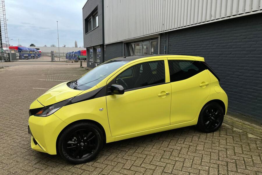 Toyota Aygo 1.0 VVT-i x-cite | Keyless | Climatic | Camera