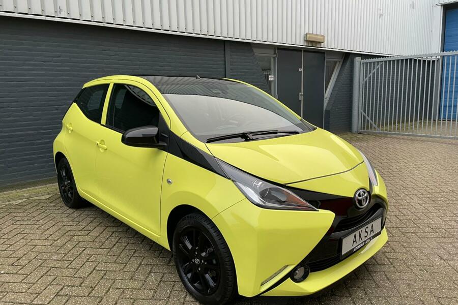 Toyota Aygo 1.0 VVT-i x-cite | Keyless | Climatic | Camera