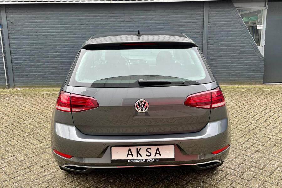 Volkswagen Golf 7 1.5 TSI 131pk Highline DSG Automaat | Navi