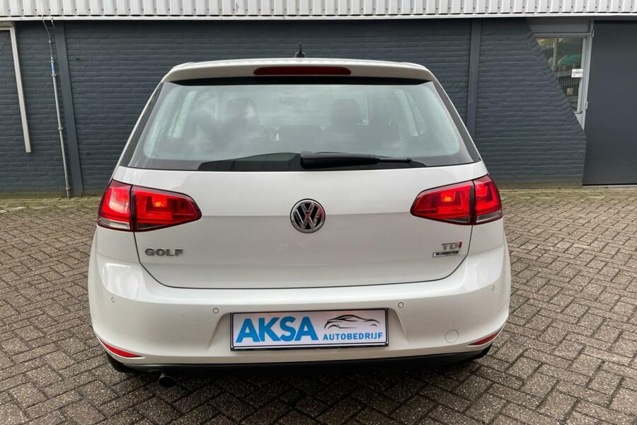 Volkswagen Golf 7 1.6 TDI 110pk   Highline DSG | Grote Navi