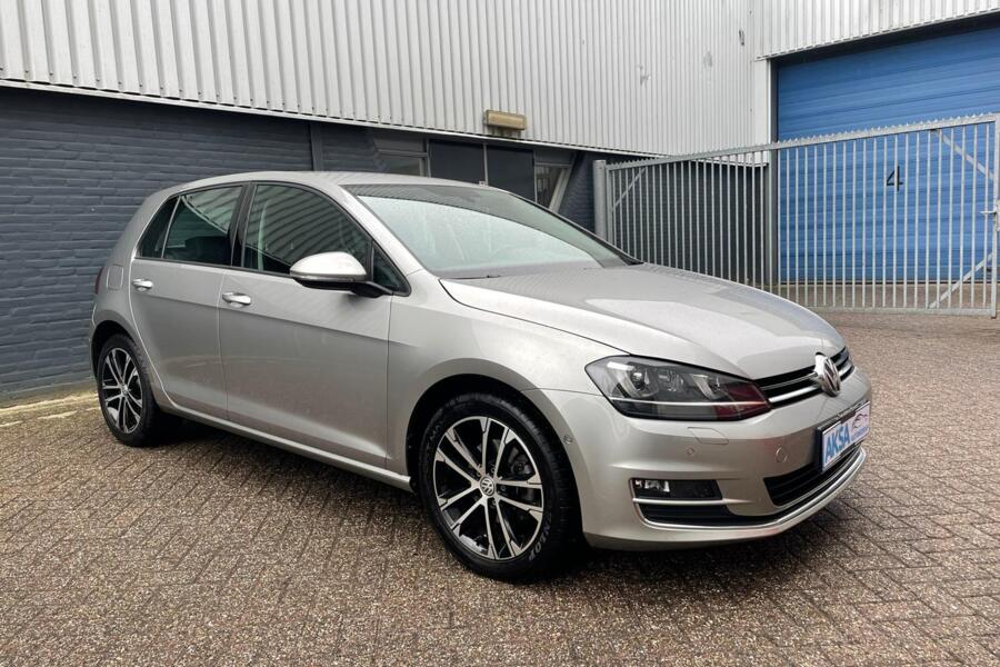 Volkswagen Golf 1.4 TSI 125 pk Highline DSG |Stuurverwarming