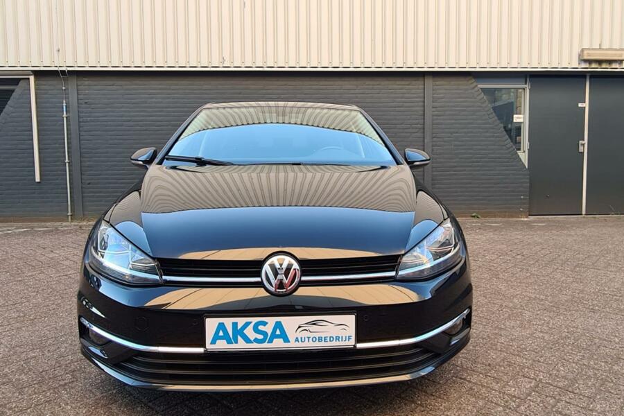 Volkswagen Golf 1.0 TSI Highline | DSG | Navi | Camera