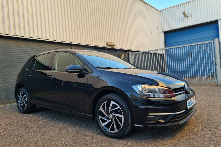 Volkswagen Golf 1.0 TSI Highline | DSG | Navi | Camera