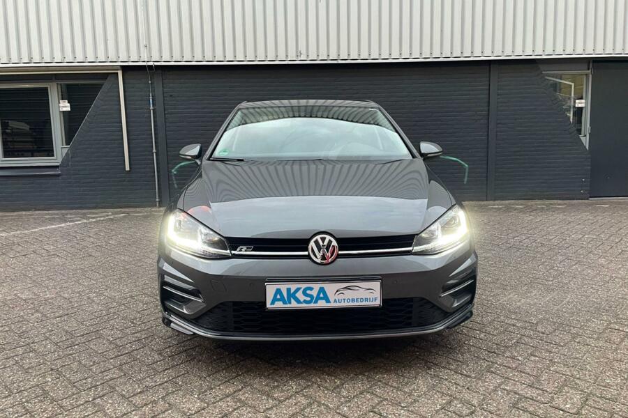 Volkswagen Golf 1.5 TSI Highline R-Line DSG 150 pk Alcantara
