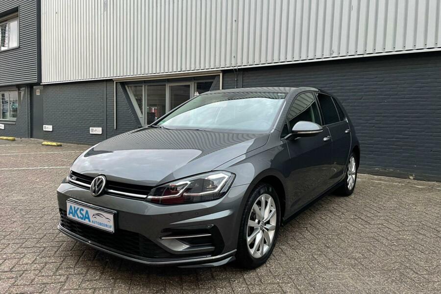 Volkswagen Golf 1.5 TSI Highline R-Line DSG 150 pk Alcantara
