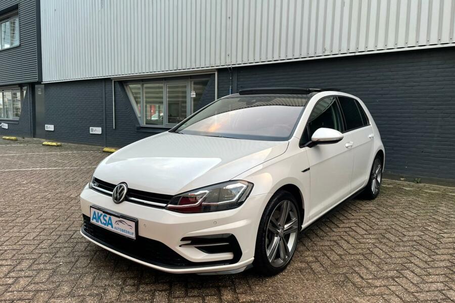 Volkswagen Golf 1.5 TSI  Highline R-line | DSG | Pano | Led