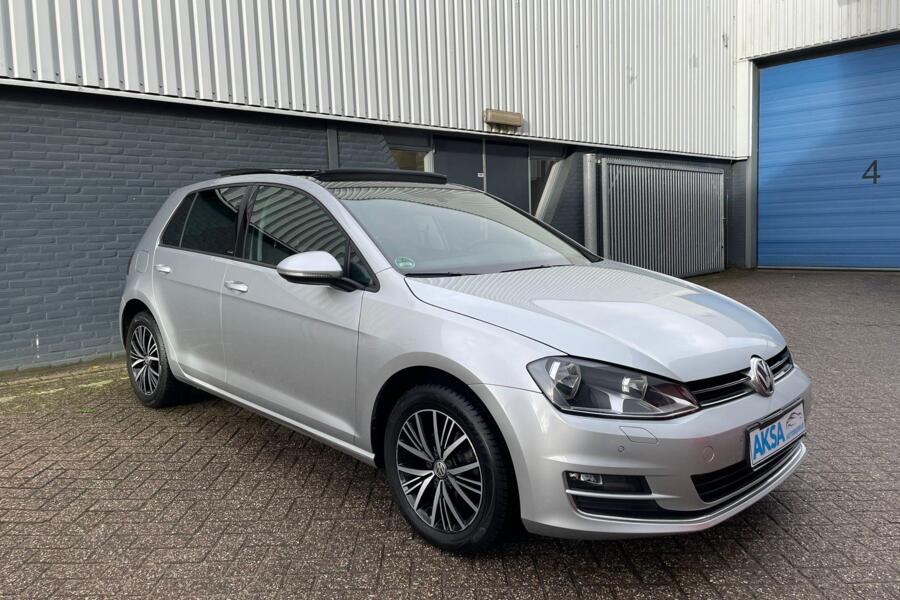 Volkswagen Golf 1.2 TSI 110pk Highline | DSG | Pano |Garantie