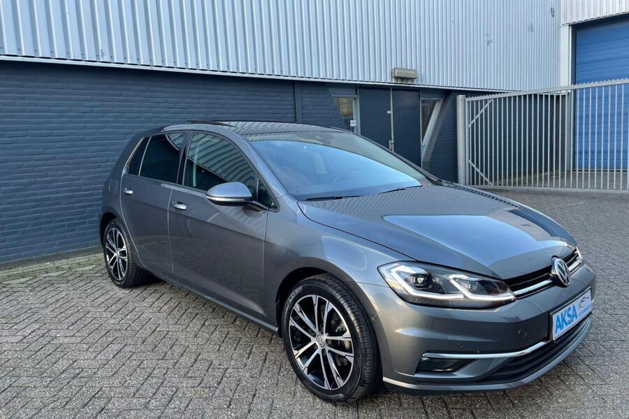 Volkswagen Golf 1.5 TSI 150pk Highline | DSG | Panoramadak