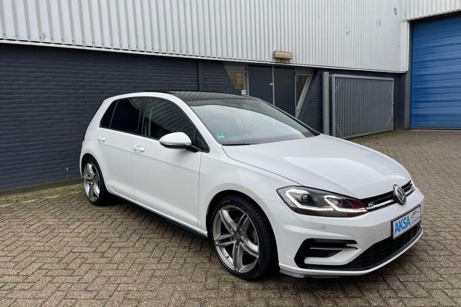 Volkswagen Golf 7 1.4 TSI 150pk Highline R-Line | DSG |Pano