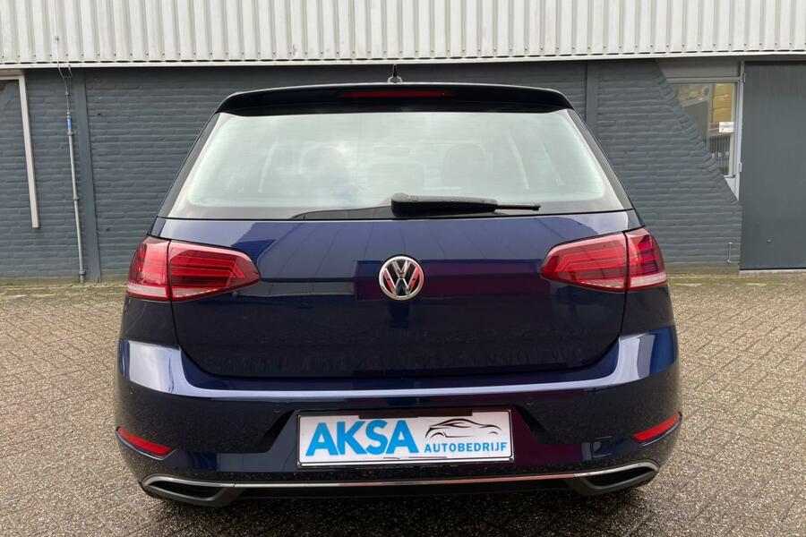 Volkswagen Golf 1.0 TSI Comfortline | PDC | Stlvw | 17 inch