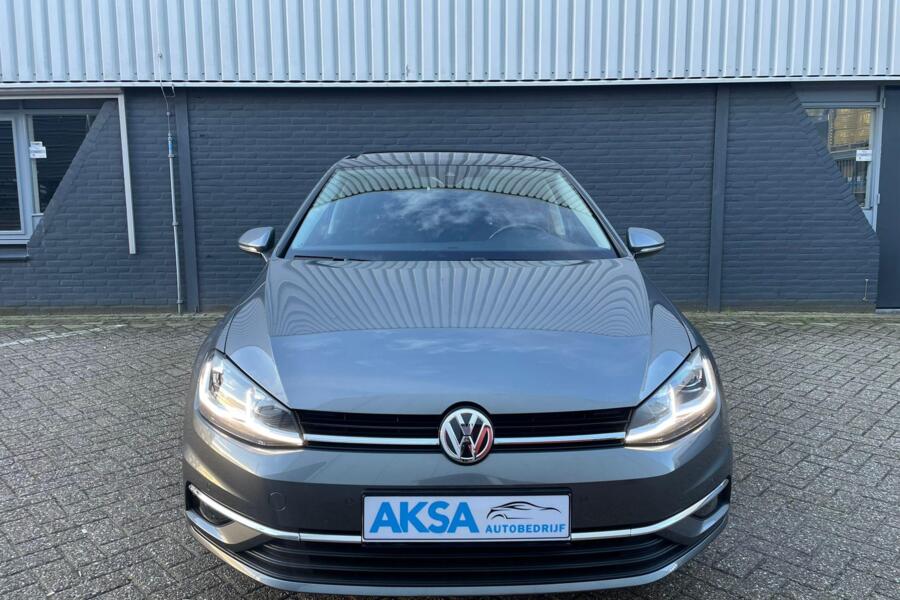 Volkswagen Golf 1.5 TSI 150pk Highline | DSG | Panoramadak