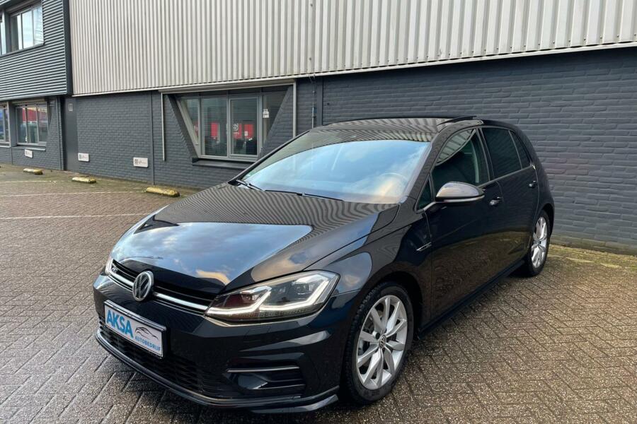 Volkswagen Golf 1.5 TSI ACT 150pk R-Line | Pano | Virtuele Cockpit