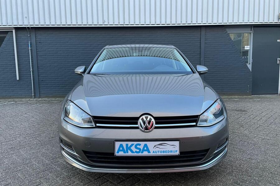 Volkswagen Golf 1.2 TSI 110pk Highline | DSG | Navi