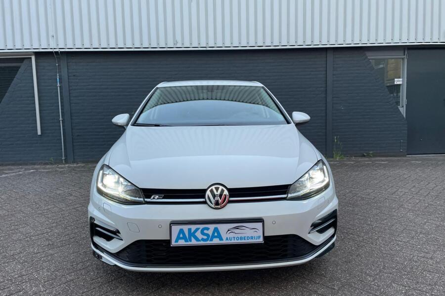 Volkswagen Golf 7 2.0 TDI 150pk R-Line DSG  Virtuele Cockpit