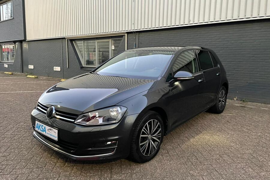Volkswagen Golf 1.2 TSI Allstar | DSG | Navi | Inparkeren
