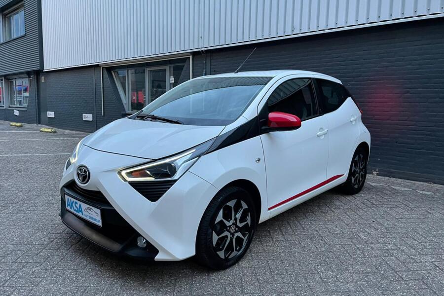 Toyota Aygo 1.0 VVT-i x-joy Camera Sportvelg 15 inch Airco