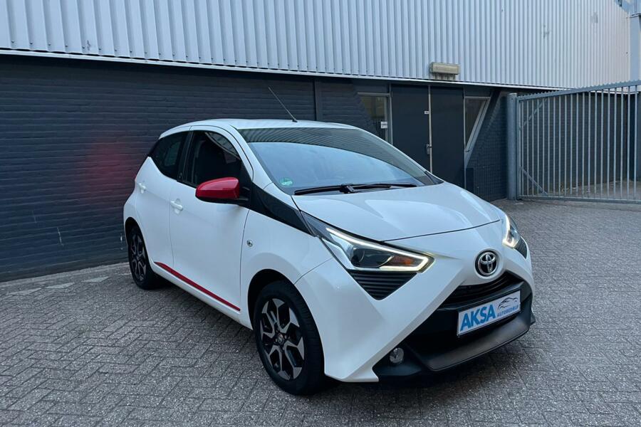 Toyota Aygo 1.0 VVT-i x-joy Camera Sportvelg 15 inch Airco